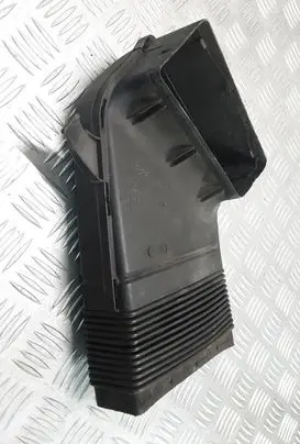 Audi A4 S4 B7 8E 8H Air intake duct part 8E0129617D