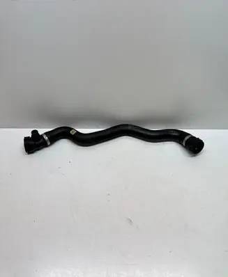 BMW 5 G30 G31 Engine coolant pipe/hose 8575764