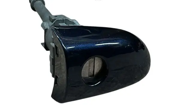 Renault Clio IV Front door lock (next to the handle) 