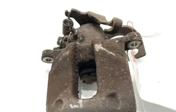 Toyota Auris E180 Rear brake caliper 