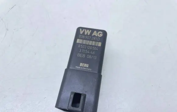 Volkswagen Caddy Glow plug pre-heat relay 038907281D 3115446 0522120504