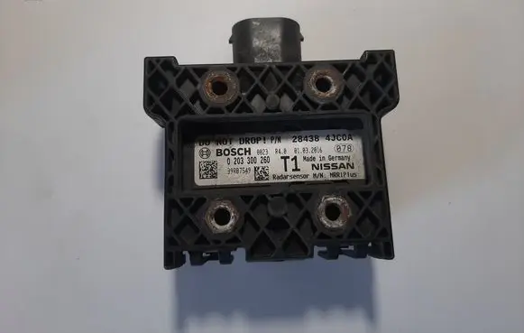 Nissan Navara D23 Distronic sensor radar 984384JC0A