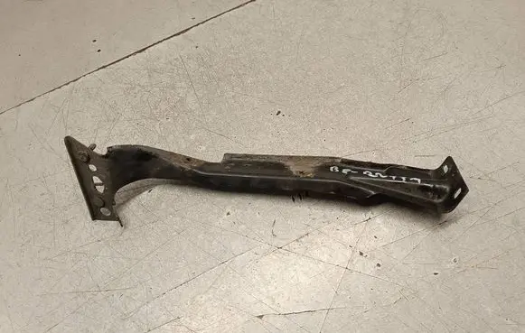 Audi A4 Allroad B8 Fender mounting bracket 8K0821136J 20180403
