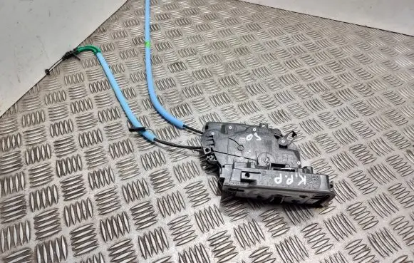 BMW X1 F48 F49 Front door lock 728193110 3810CZ A046465