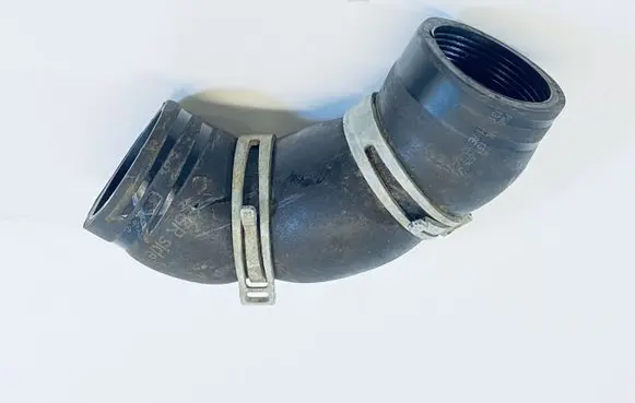 Volkswagen Golf VII Intercooler hose/pipe 04L131525J