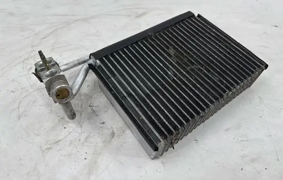 Air conditioning (A/C) radiator (interior)