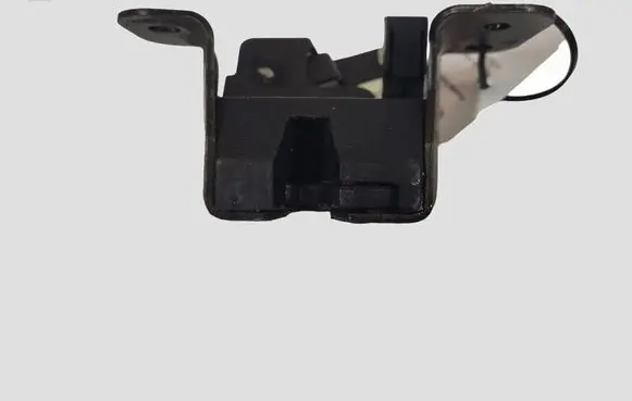 Hyundai Tucson JM Tailgate window lock/catch/latch