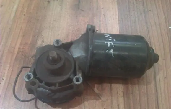Suzuki Swift Cultus Wiper motor