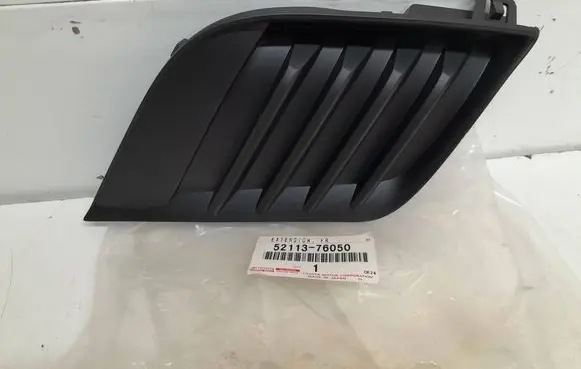 Lexus CT 200H Front bumper lower grill 5211376050