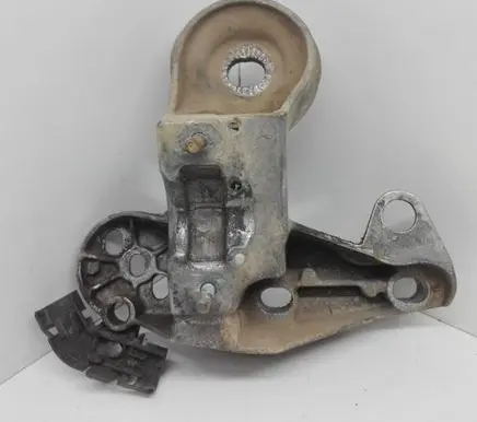 Audi A6 S6 C5 4B Engine mounting bracket 4B0199352D