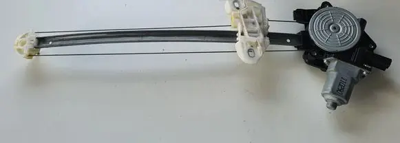 Honda Civic IX Front door window regulator motor A047CM012360