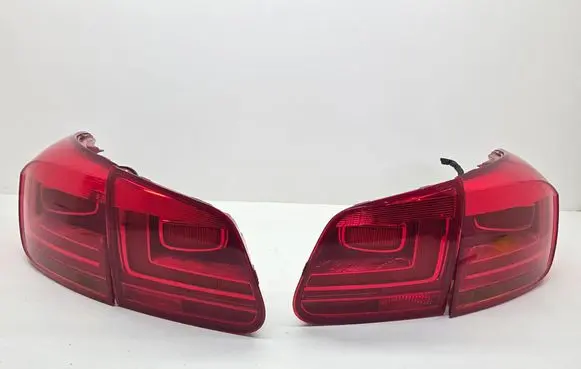 Volkswagen Tiguan Rear/tail lights set 178933