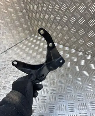 Audi A3 S3 8P Gearbox mounting bracket 02M409905AH