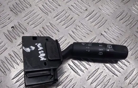 Mazda 3 I Window wiper relay 17D682