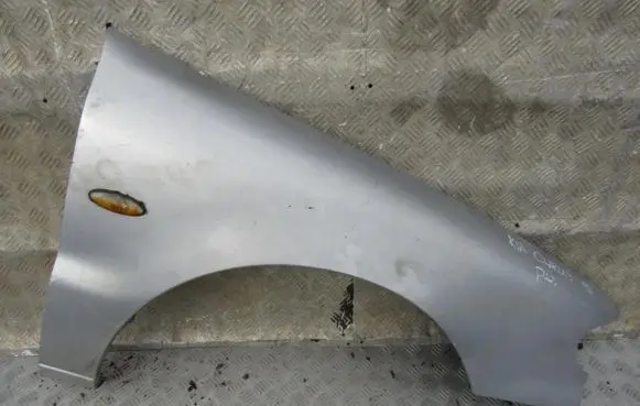 KIA Clarus Fender