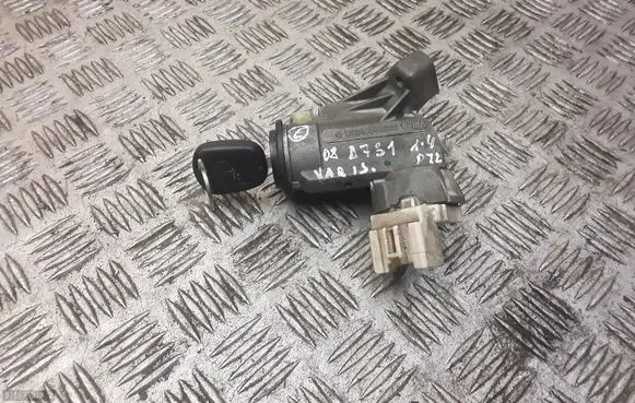 Toyota Yaris Ignition lock N0502241256B
