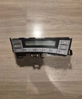 Toyota Prius (XW30) Climate control unit 75D726 75D726LH