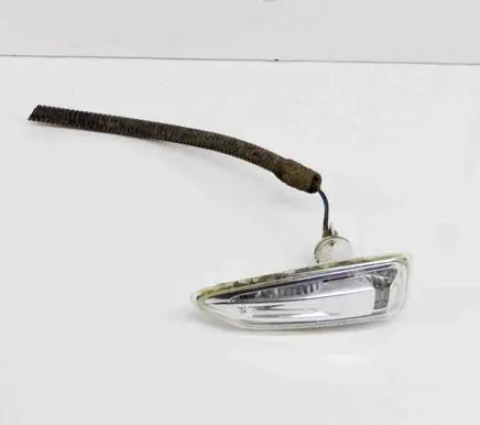 Opel Astra J Front fender indicator light 13273103