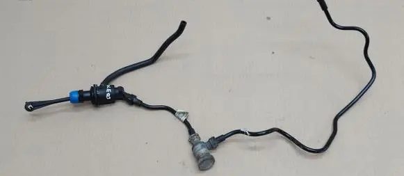 Renault Koleos I Windscreen/windshield washer pump