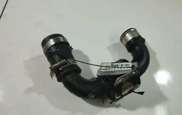 Nissan Almera Tino Intercooler hose/pipe 