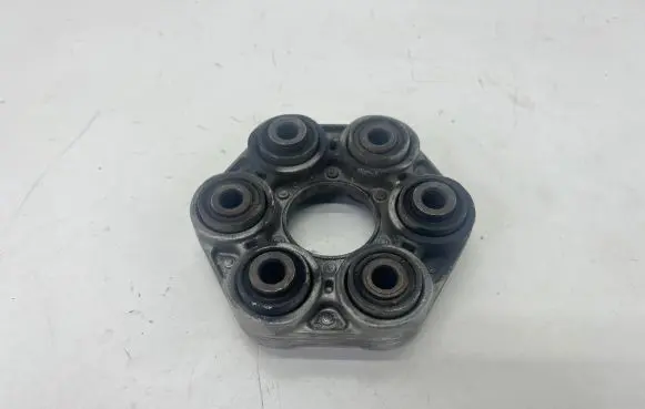 BMW 5 F10 F11 Rear prop shaft donut coupling/joint 760562904 11071800306