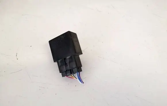 Toyota Avensis T270 Other control units/modules 895a147010