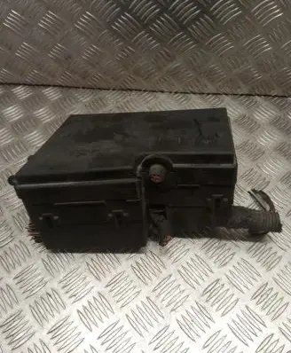 Mazda 3 I Fuse box set 318789252