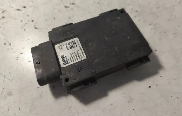 BMW 7 G11 G12 Blind spot module 6877646 28500040 20973210