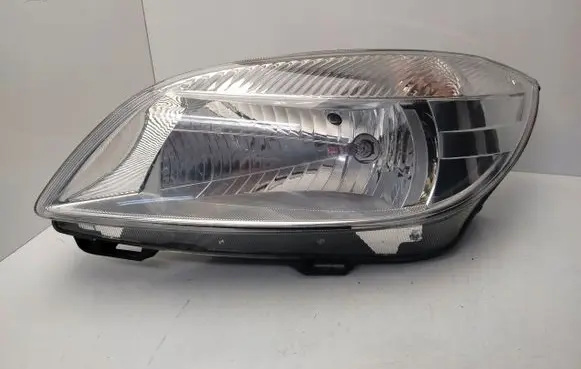 Skoda Fabia Mk2 (5J) Headlight/headlamp 
