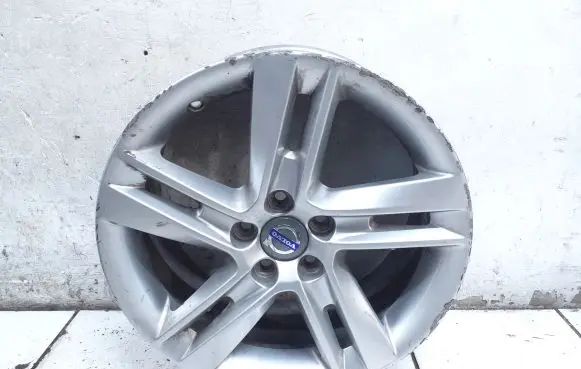 Volvo V60 R17 alloy rim 31381412