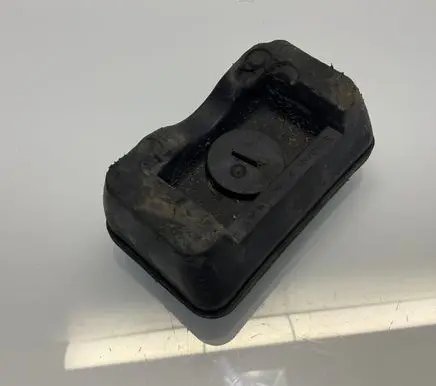 Mercedes-Benz E W211 Jacking socket point A2039970186 2039970186