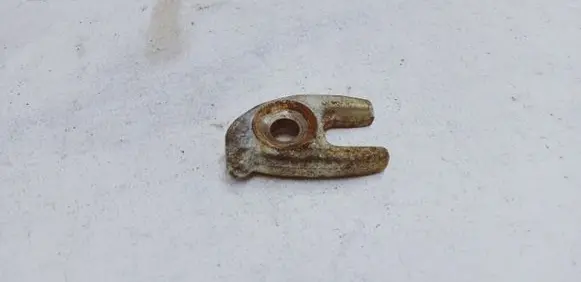 Nissan Qashqai+2 Fuel Injector clamp holder