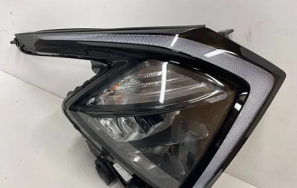 KIA Sportage Headlight/headlamp 92102R2000