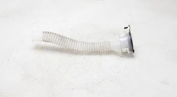 Toyota RAV 4 (XA40) Window washer liquid tank fill tube 001006001007