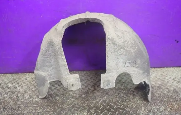 Volvo V50 Front arch TEW000891