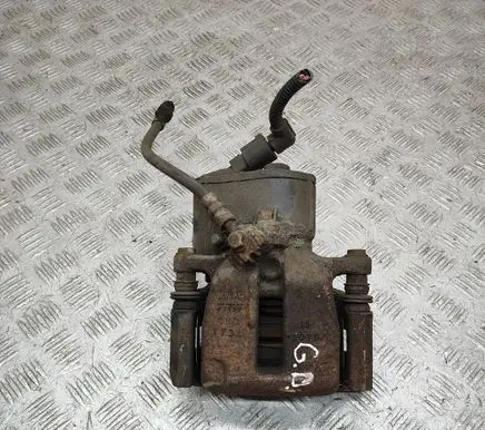 Volkswagen PASSAT CC Rear brake caliper 5N0615404