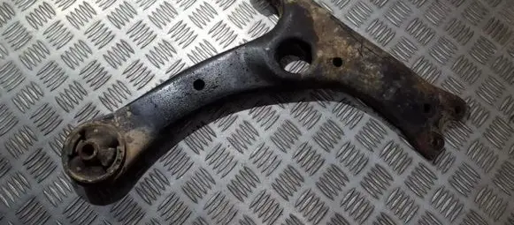 Toyota Corolla Verso AR10 Front lower control arm/wishbone