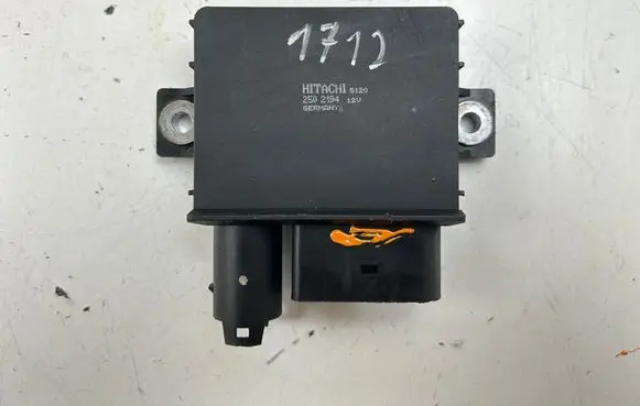 BMW X5 E70 Glow plug pre-heat relay 2502194