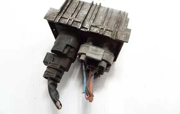 Opel Zafira C Combustion relay asdf