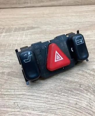 Mercedes-Benz CLK A208 C208 Hazard light switch 2088200310 501283 WithPlug