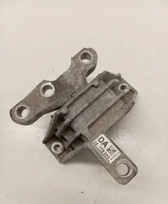 Cadillac SRX Engine mount bracket 25778693