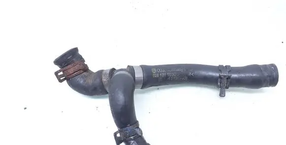 Volkswagen PASSAT B4 Engine coolant pipe/hose 028121053Q