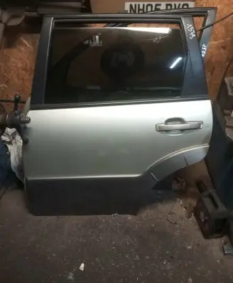SsangYong Rexton Rear door