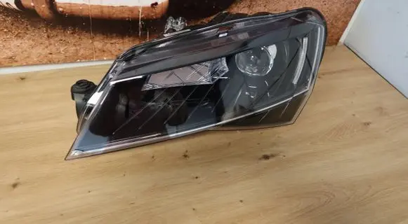Skoda Superb B8 (3V) Headlight/headlamp 3V1941015A 1ZS01193921