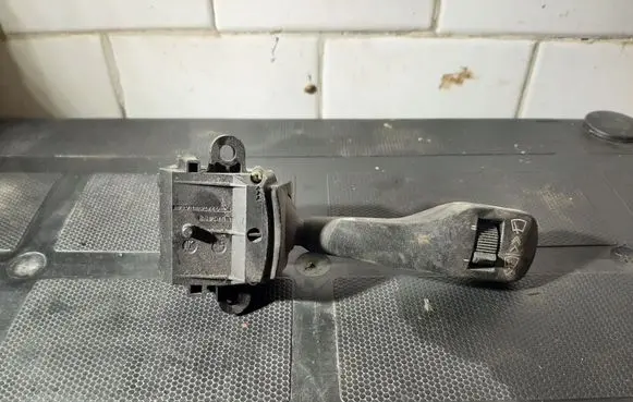 BMW 3 E46 Wiper switch 8363669