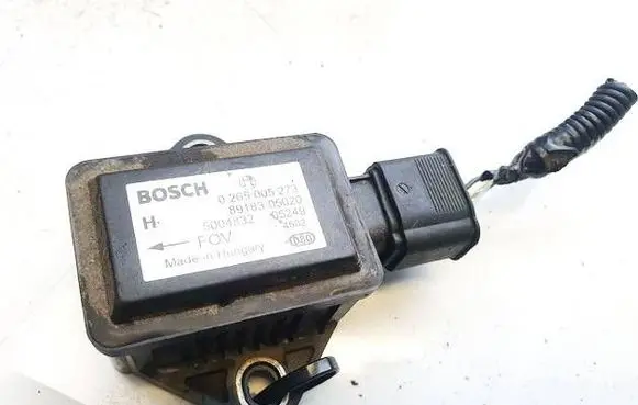 Toyota Avensis T250 ESP acceleration yaw rate sensor 0265005273 89183-05020