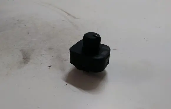 Audi A4 S4 B7 8E 8H Wing mirror switch 8E0959565