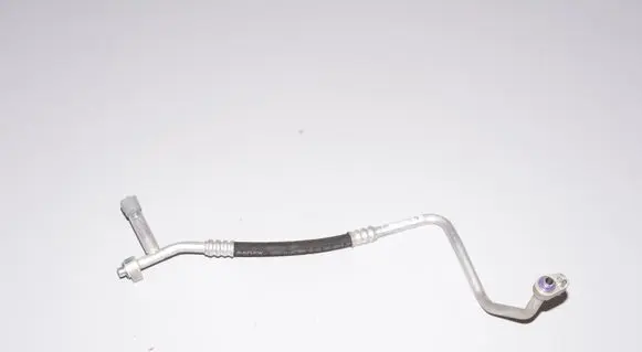 BMW i3 Air conditioning (A/C) pipe/hose 9335483