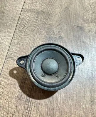 Mercedes-Benz E W211 Panel speaker A2118203002