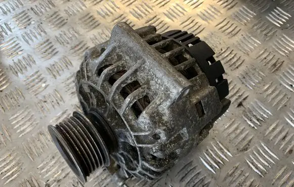 Renault Scenic I Generator/alternator 8200030635
